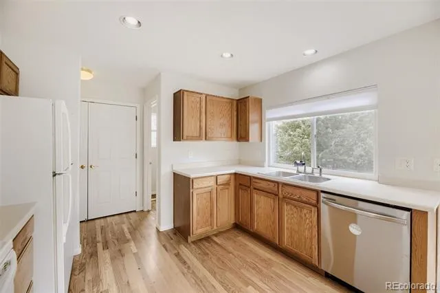 2831 S Walden Way Aurora, CO 80013