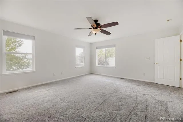 2831 S Walden Way Aurora, CO 80013