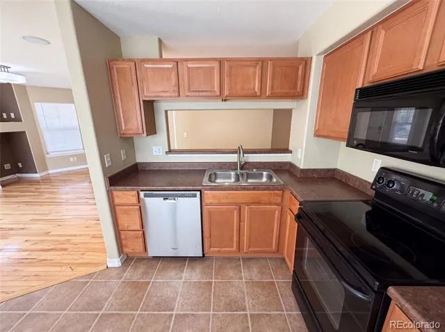 23560 Alamo Place #B Aurora, CO 80016