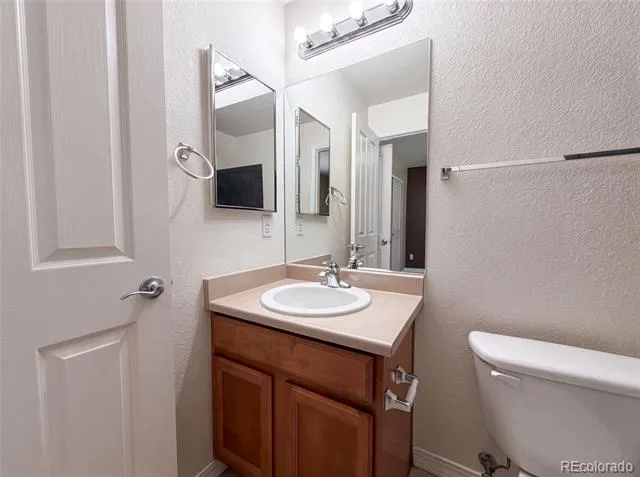 23560 Alamo Place #B Aurora, CO 80016