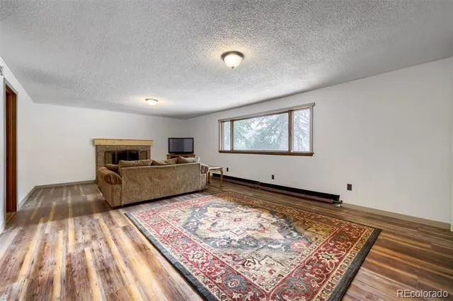 21005 State Highway 7 Lyons, CO 80540