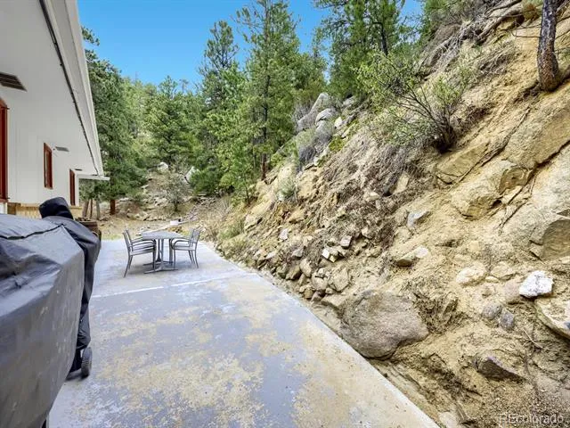21005 State Highway 7 Lyons, CO 80540