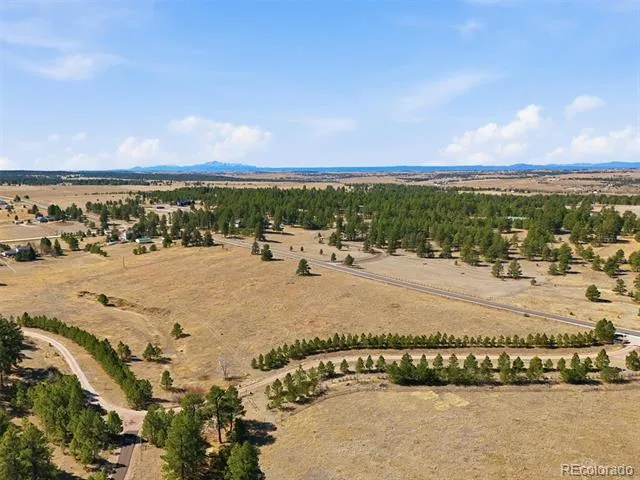 39080 County Road 21 Elizabeth, CO 80107