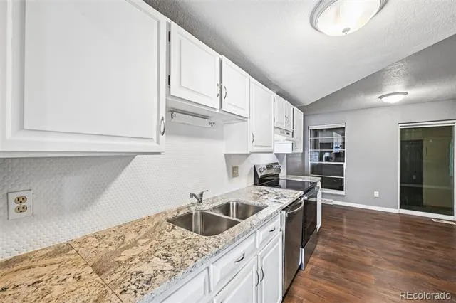 178 Paris Circle Aurora, CO 80011
