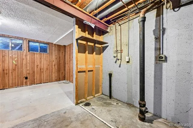 178 Paris Circle Aurora, CO 80011