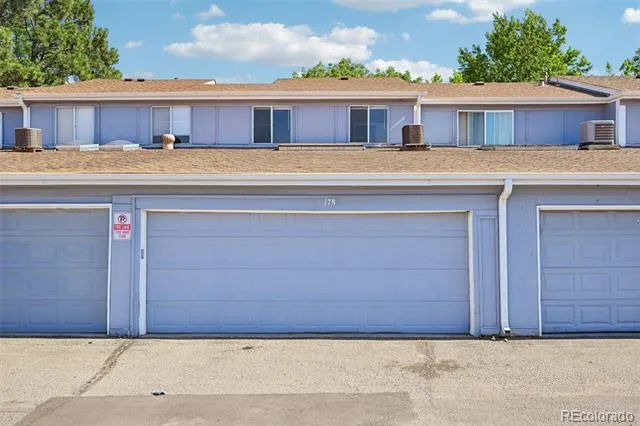 178 Paris Circle Aurora, CO 80011