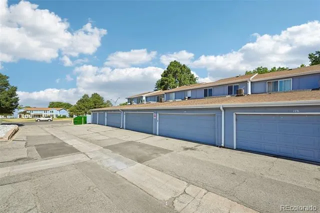 178 Paris Circle Aurora, CO 80011