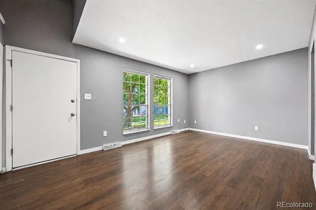 178 Paris Circle Aurora, CO 80011