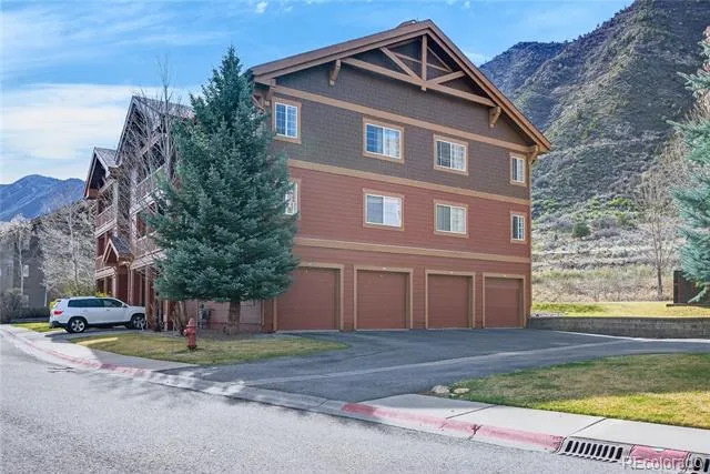 560 River View Drive #706 New Castle, CO 81647