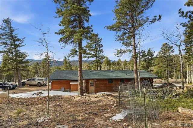 34089 Lyttle Dowdle Drive Golden, CO 80403