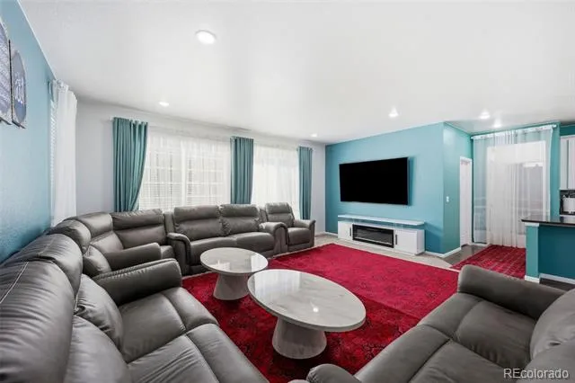 478 S Olathe Street Aurora, CO 80017