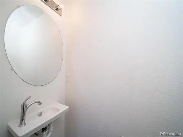 10056 Revere Court Commerce City, CO 80022