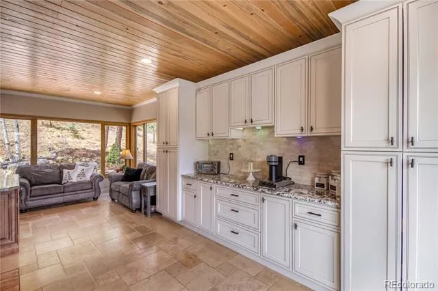7008 Bluff Trail Morrison, CO 80465