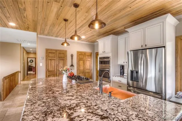 7008 Bluff Trail Morrison, CO 80465