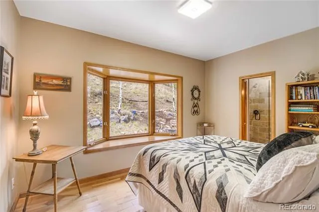7008 Bluff Trail Morrison, CO 80465