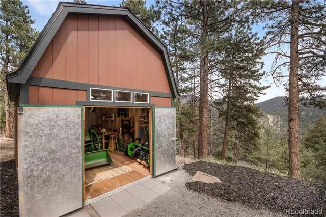 7008 Bluff Trail Morrison, CO 80465