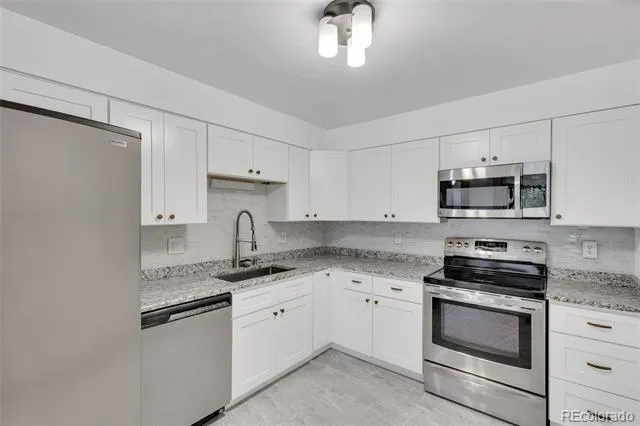 13950 E Oxford Place #B206 Aurora, CO 80014