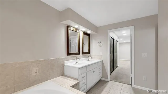 13950 E Oxford Place #B206 Aurora, CO 80014