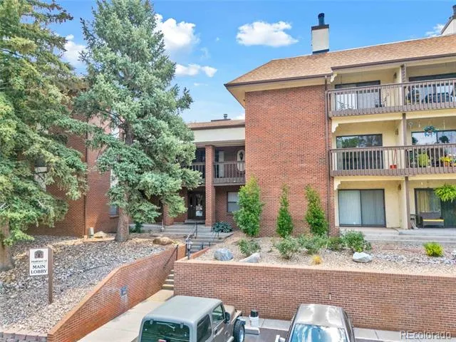 13950 E Oxford Place #B206 Aurora, CO 80014
