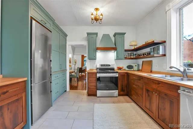 1812 S Lincoln Street Denver, CO 80210
