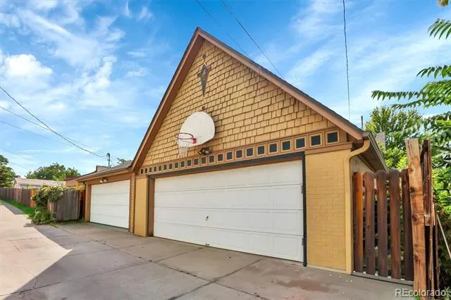 1812 S Lincoln Street Denver, CO 80210