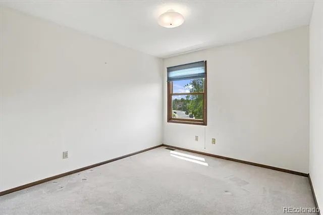 9877 Falcon Creek Drive Highlands Ranch, CO 80130