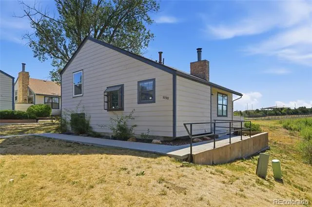 1030 S Zeno Way Aurora, CO 80017