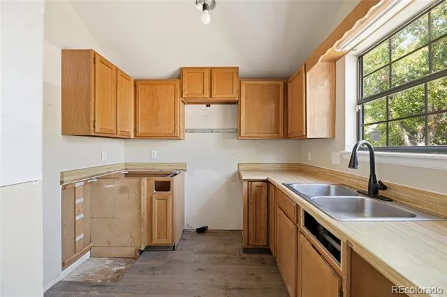 1030 S Zeno Way Aurora, CO 80017