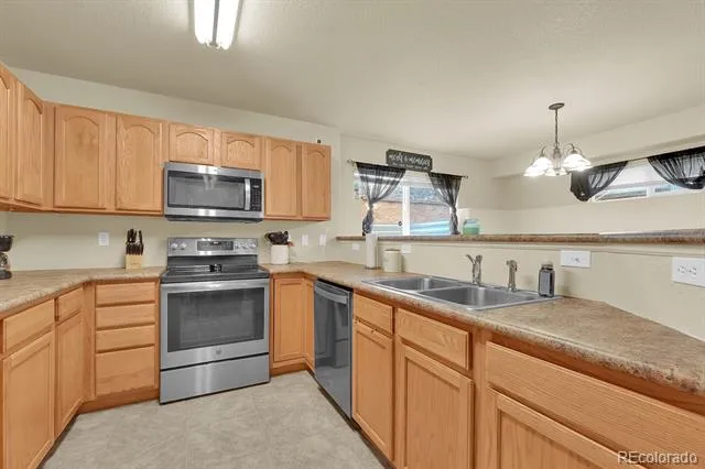 La Salle E 2280 Colorado Springs, CO 80909