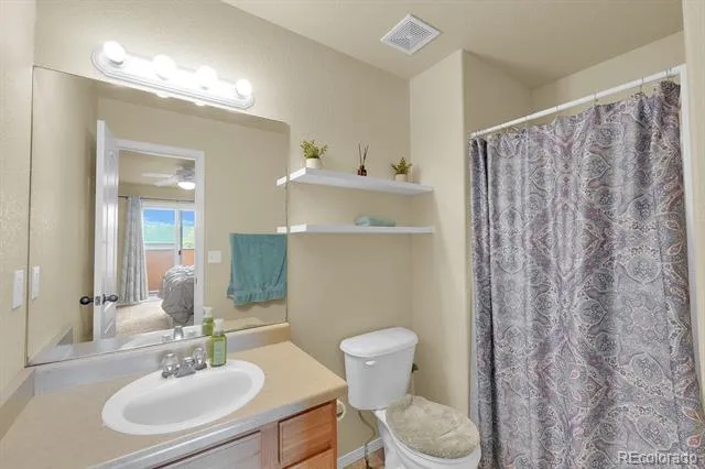 La Salle E 2280 Colorado Springs, CO 80909