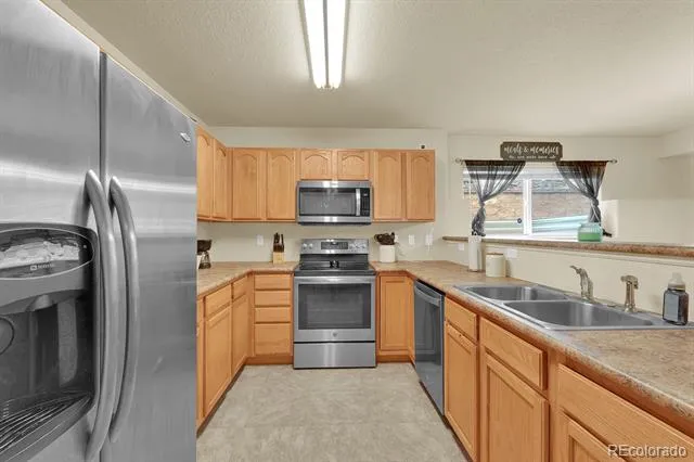 La Salle E 2280 Colorado Springs, CO 80909
