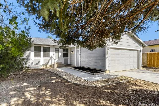 3584 S Olathe Way Aurora, CO 80013