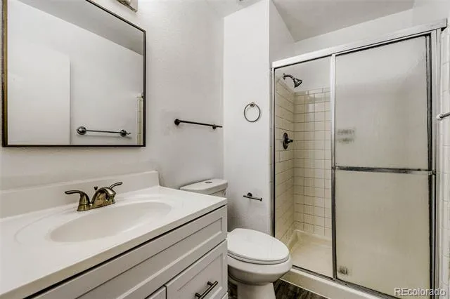 3584 S Olathe Way Aurora, CO 80013