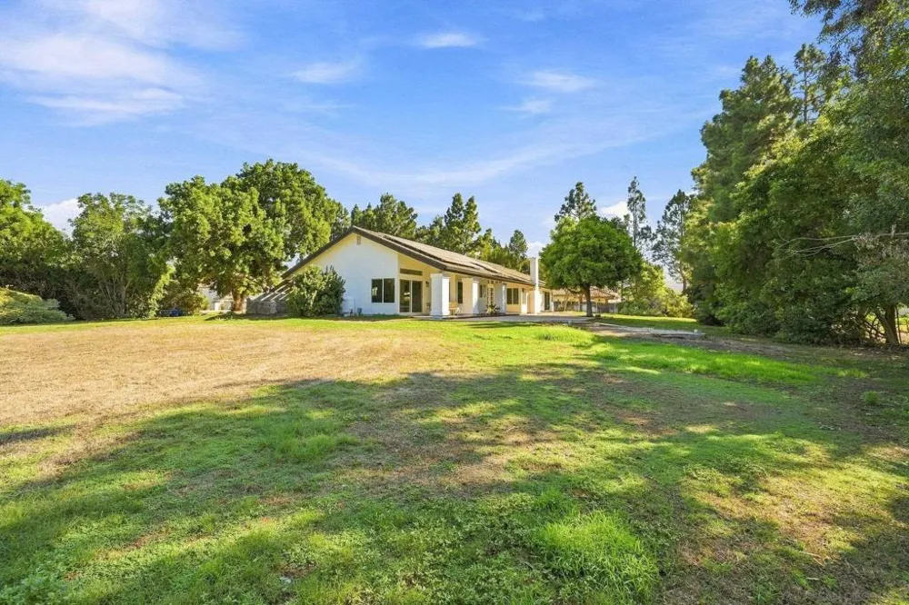 3497 Heatherwood Dr. El Cajon, CA 92019