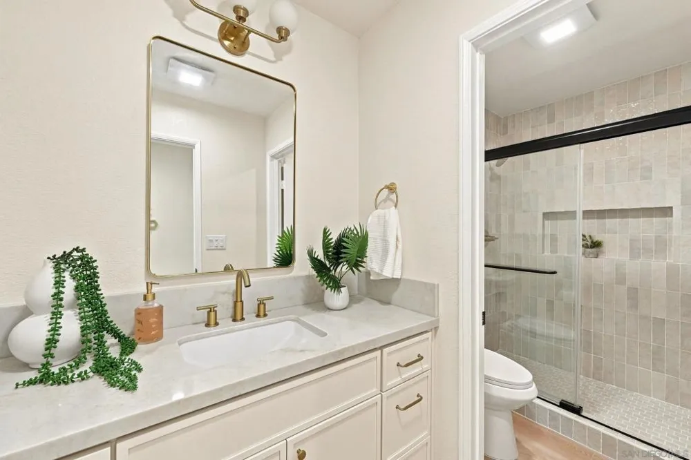 3497 Heatherwood Dr. El Cajon, CA 92019