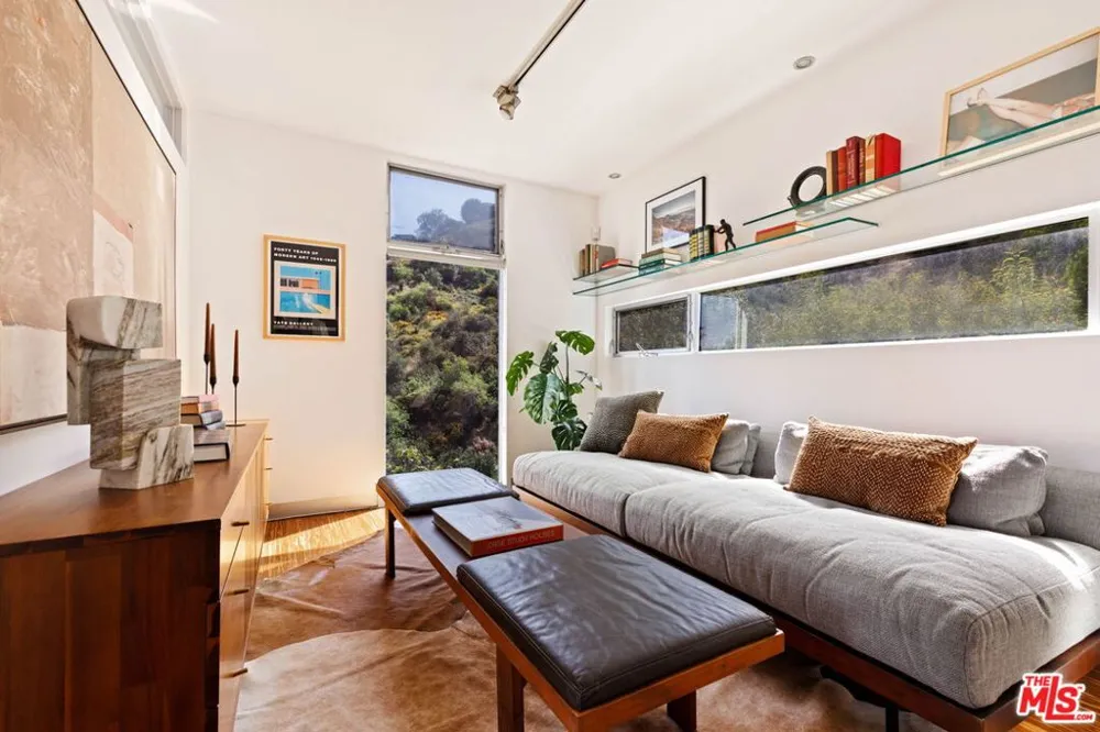 1290 Rancheros Road Pasadena, CA 91103