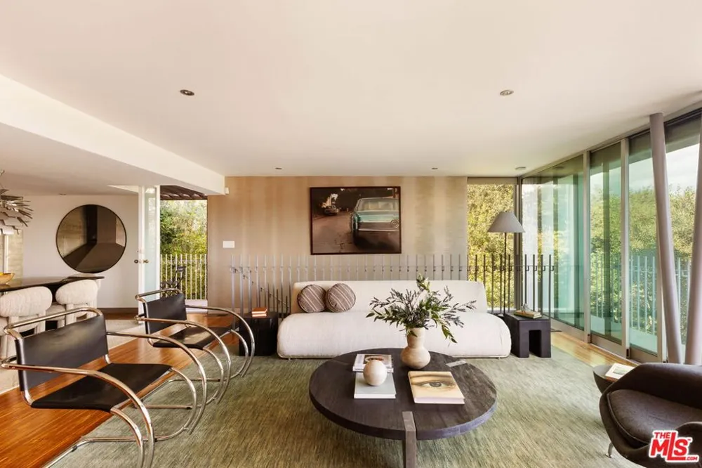 1290 Rancheros Road Pasadena, CA 91103
