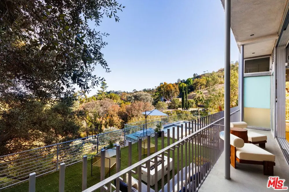 1290 Rancheros Road Pasadena, CA 91103