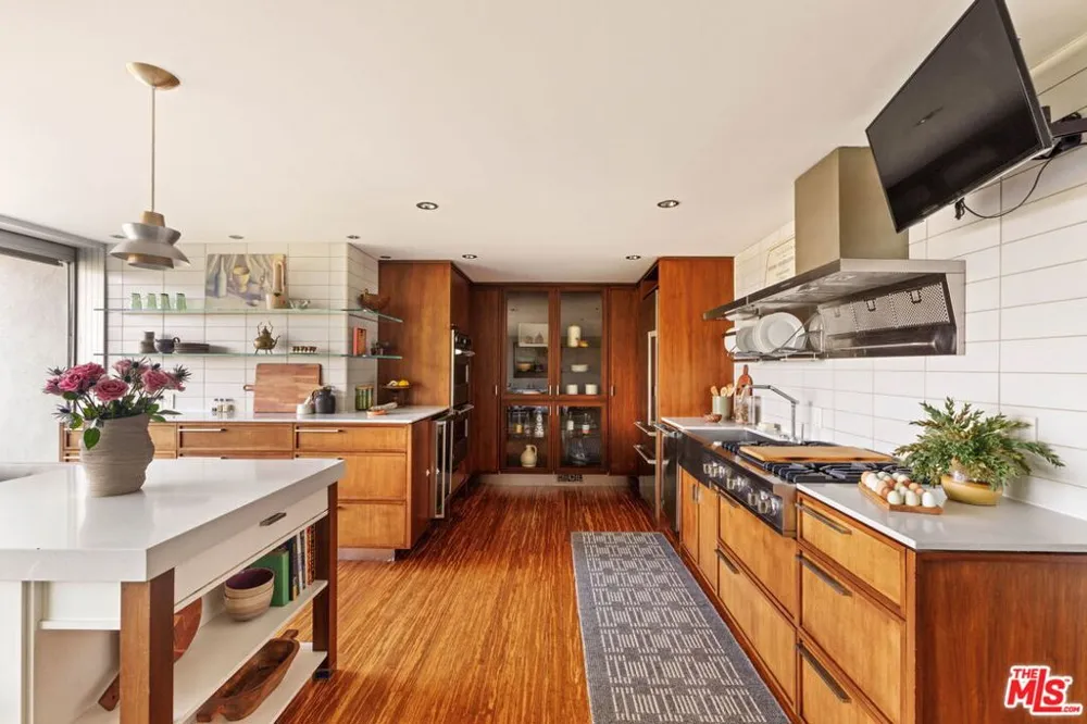 1290 Rancheros Road Pasadena, CA 91103
