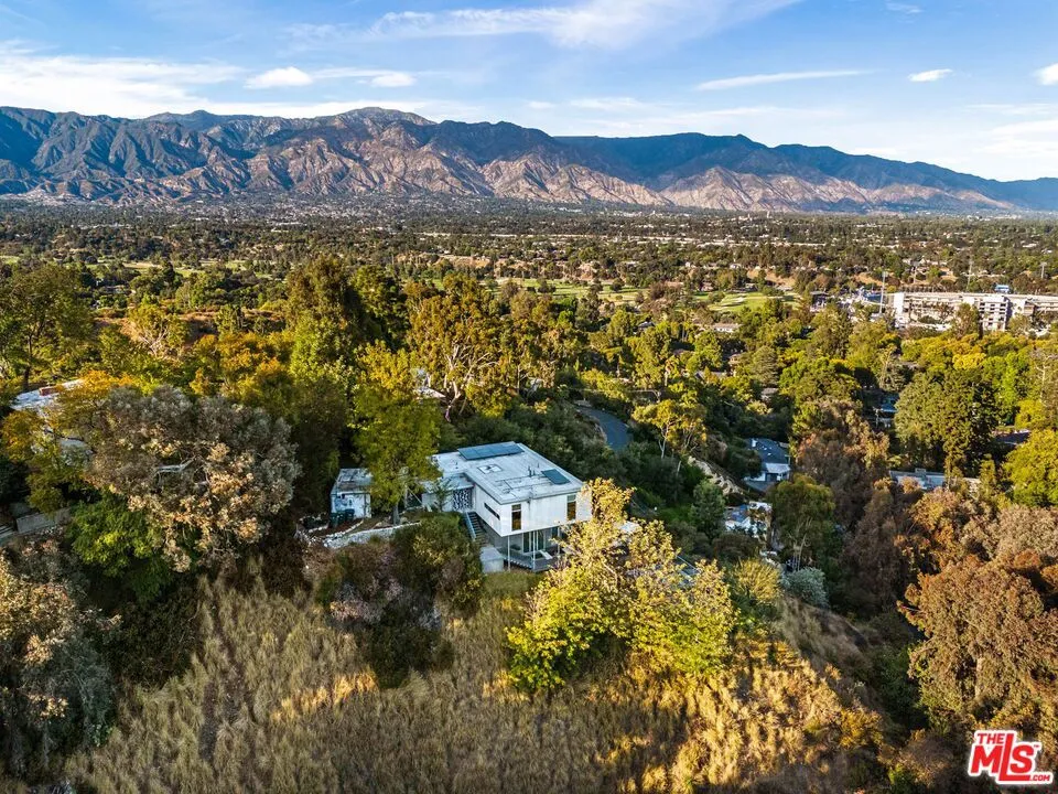 1290 Rancheros Road Pasadena, CA 91103