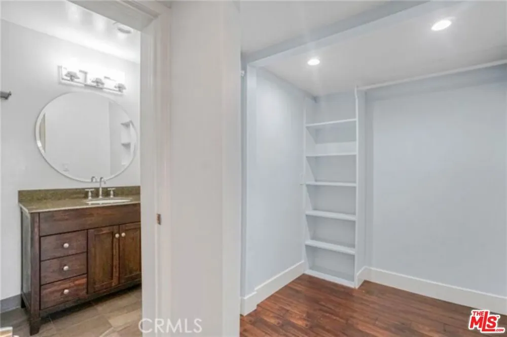 5003 Tilden Avenue #109 Sherman Oaks, CA 91423