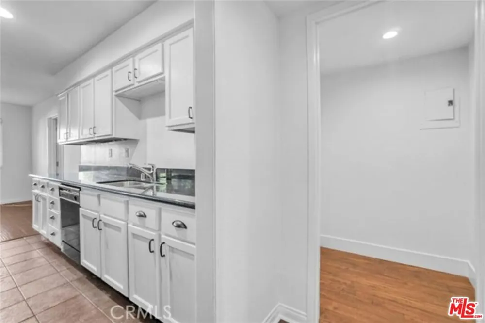5003 Tilden Avenue #109 Sherman Oaks, CA 91423