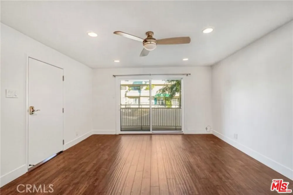 5003 Tilden Avenue #109 Sherman Oaks, CA 91423
