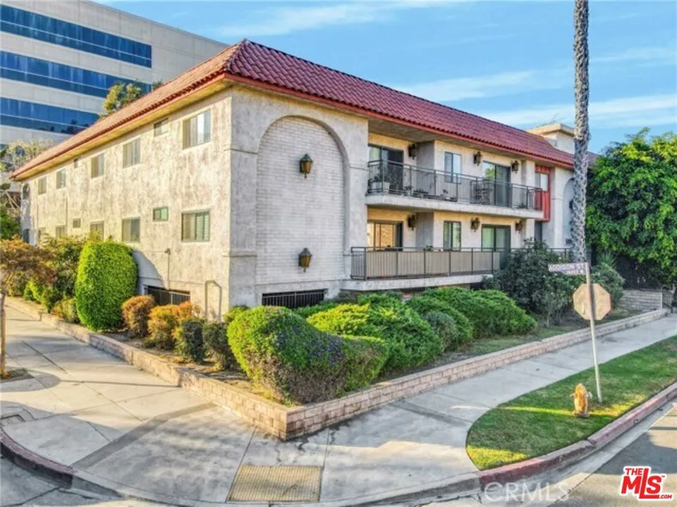 5003 Tilden Avenue #109 Sherman Oaks, CA 91423