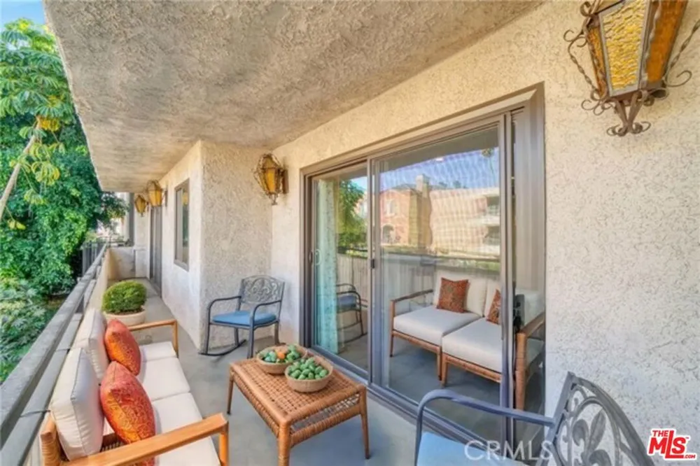 5003 Tilden Avenue #109 Sherman Oaks, CA 91423