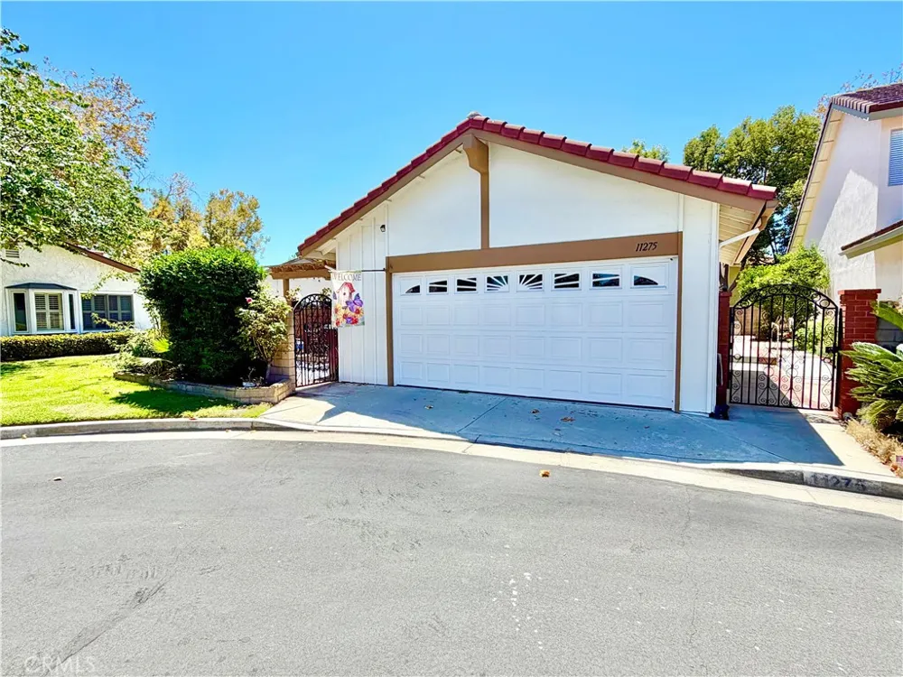 11275 Lowell Court Cypress, CA 90630
