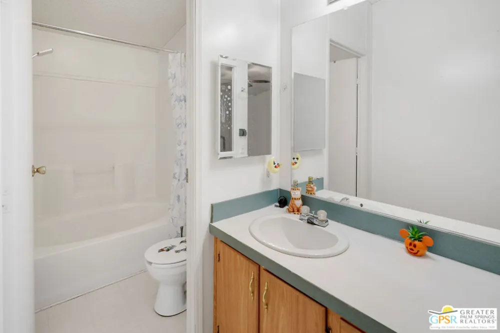 32 Belmont Street Rancho Mirage, CA 92270