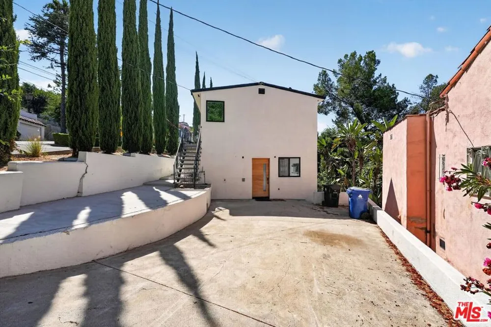 3950 Franklin Avenue Los Angeles, CA 90027
