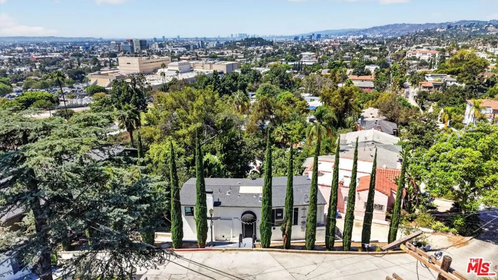 3950 Franklin Avenue Los Angeles, CA 90027