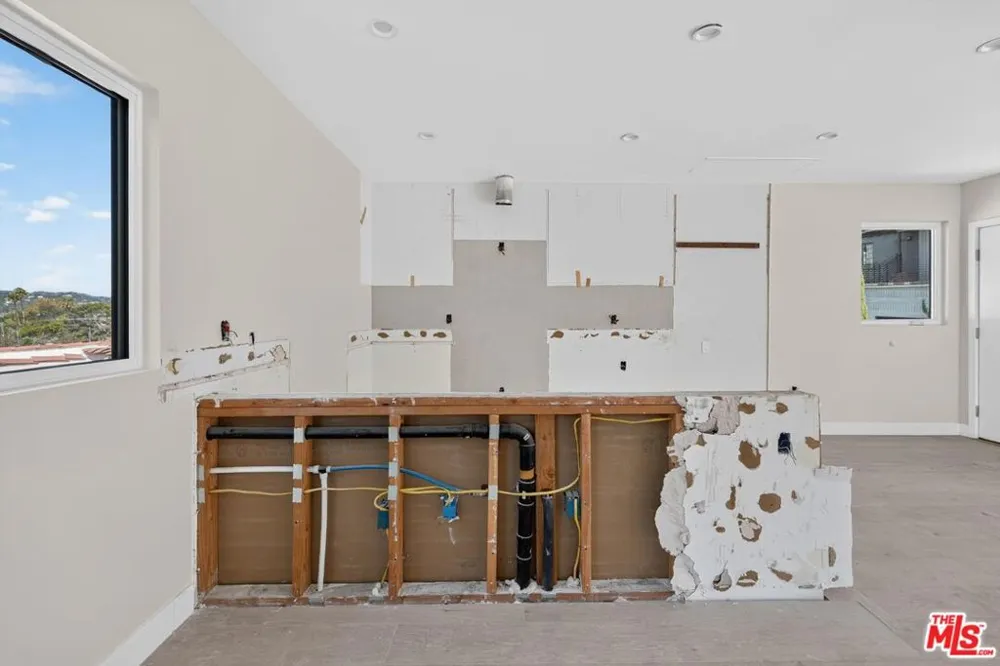 3950 Franklin Avenue Los Angeles, CA 90027